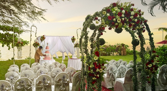 parkroyal-penang-resort-garden-wedding